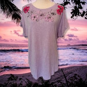 🆕💜 Apt 9 Beautiful Silver Embellished Floral Neckline Soft Knit Tee Sz Xl NWT💕